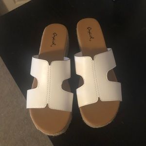 Platform sandals